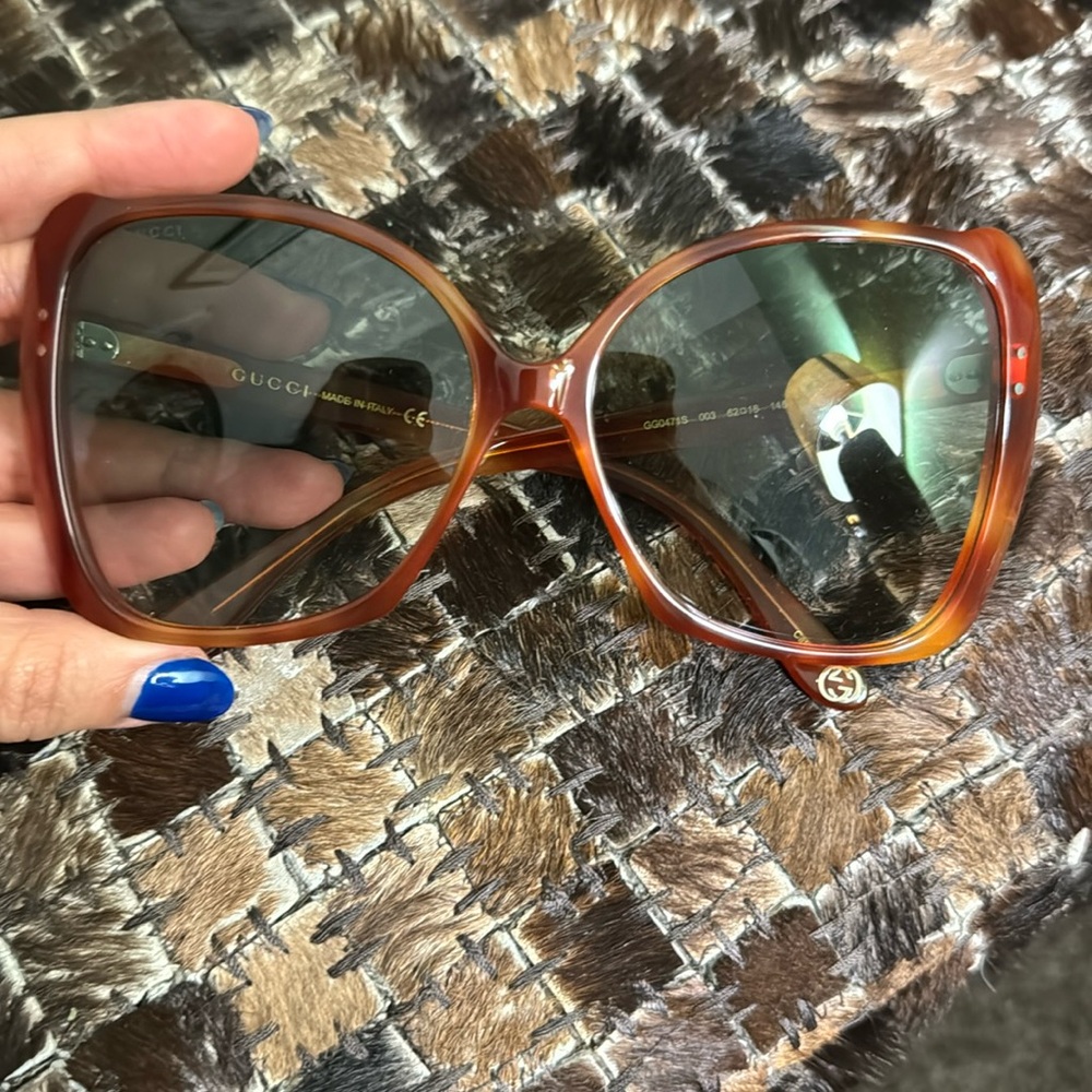 Gucci GG0471S Sunglasses!